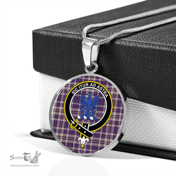 Scottish Ochterlony (Auchterlony) Weathered Clan Tartan Circle Necklace - Crest Classic Scottish Plaid Tartan Plaid