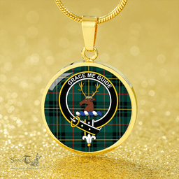 Scottish Forbes 1842 Modern Clan Tartan Circle Necklace - Crest Classic Scottish Plaid Tartan Plaid