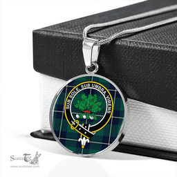Scottish Irvine Modern Clan Tartan Circle Necklace - Crest Classic Scottish Plaid Tartan Plaid