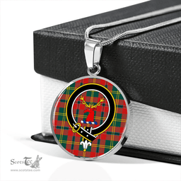 Scottish Hutcheson Modern Clan Tartan Circle Necklace - Crest Classic Scottish Plaid Tartan Plaid