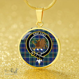 Scottish Leslie of the Hebrides Modern Clan Tartan Circle Necklace - Crest Classic Scottish Plaid Tartan Plaid