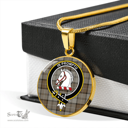 Scottish Dunbar Hunting Weathered Clan Tartan Circle Necklace - Crest Classic Scottish Plaid Tartan Plaid
