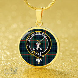 Scottish Gunn Modern Clan Tartan Circle Necklace - Crest Classic Scottish Plaid Tartan Plaid