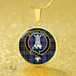 Scottish MacCallum of Berwick Modern Clan Tartan Circle Necklace - Crest Classic Scottish Plaid Tartan Plaid