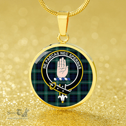 Scottish Lamont Modern Clan Tartan Circle Necklace - Crest Classic Scottish Plaid Tartan Plaid