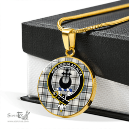 Scottish Hannay (Haney) (Hanna of Sorbie) Weathered Clan Tartan Circle Necklace - Crest Classic Scottish Plaid Tartan Plaid