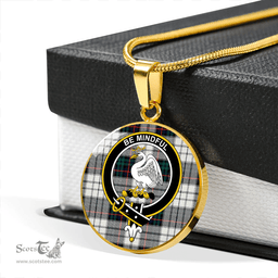 Scottish Campbell of Cawdor Dress Modern 2 Clan Tartan Circle Necklace - Crest Classic Scottish Plaid Tartan Plaid