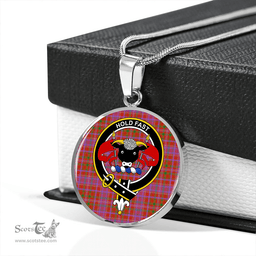 Scottish MacLeod Red Ancient Clan Tartan Circle Necklace - Crest Classic Scottish Plaid Tartan Plaid