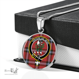 Scottish MacLaine of LochBuie (Cockburn) (MacLaine) Weathered Clan Tartan Circle Necklace - Crest Classic Scottish Plaid Tartan Plaid