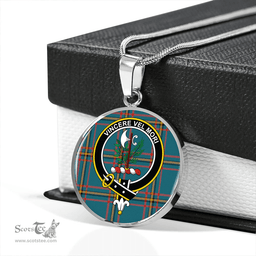 Scottish MacLaine of LochBuie Hunting (MacLaine) Ancient Clan Tartan Circle Necklace - Crest Classic Scottish Plaid Tartan Plaid