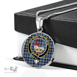 Scottish MacDonald Lord of the Isles Hunting Blue (Donald Lord of the Isles Hunting Blue) Modern Clan Tartan Circle Necklace - Crest Classic Scottish Plaid Tartan Plaid