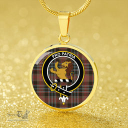 Scottish Newlands (Walker Newlands) Weathered Clan Tartan Circle Necklace - Crest Classic Scottish Plaid Tartan Plaid