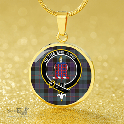 Scottish Ogilvie Hunting Weathered Clan Tartan Circle Necklace - Crest Classic Scottish Plaid Tartan Plaid