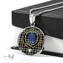 Scottish Ochterlony (Auchterlony) Ancient Clan Tartan Circle Necklace - Crest Classic Scottish Plaid Tartan Plaid