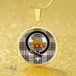 Scottish Richards (Pritchard) Weathered Clan Tartan Circle Necklace - Crest Classic Scottish Plaid Tartan Plaid
