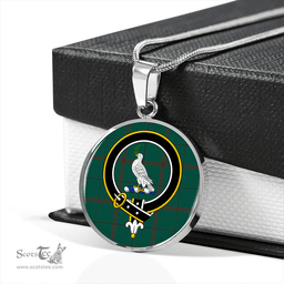 Scottish Pearson #2 Modern Clan Tartan Circle Necklace - Crest Classic Scottish Plaid Tartan Plaid