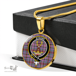 Scottish Huntly Old (Gordon Red (Telfer Dunbar)) Weathered Clan Tartan Circle Necklace - Crest Classic Scottish Plaid Tartan Plaid