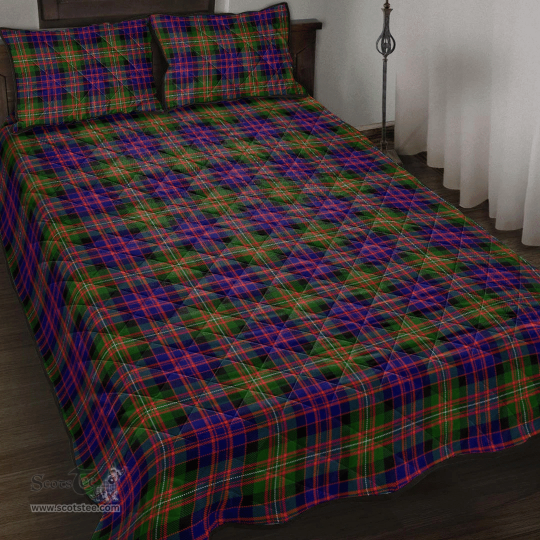 Scottish MacDonnell of Glengarry Modern Clan Tartan Quilt Bed Set - Classic Scottish Plaid Tartan Plaid