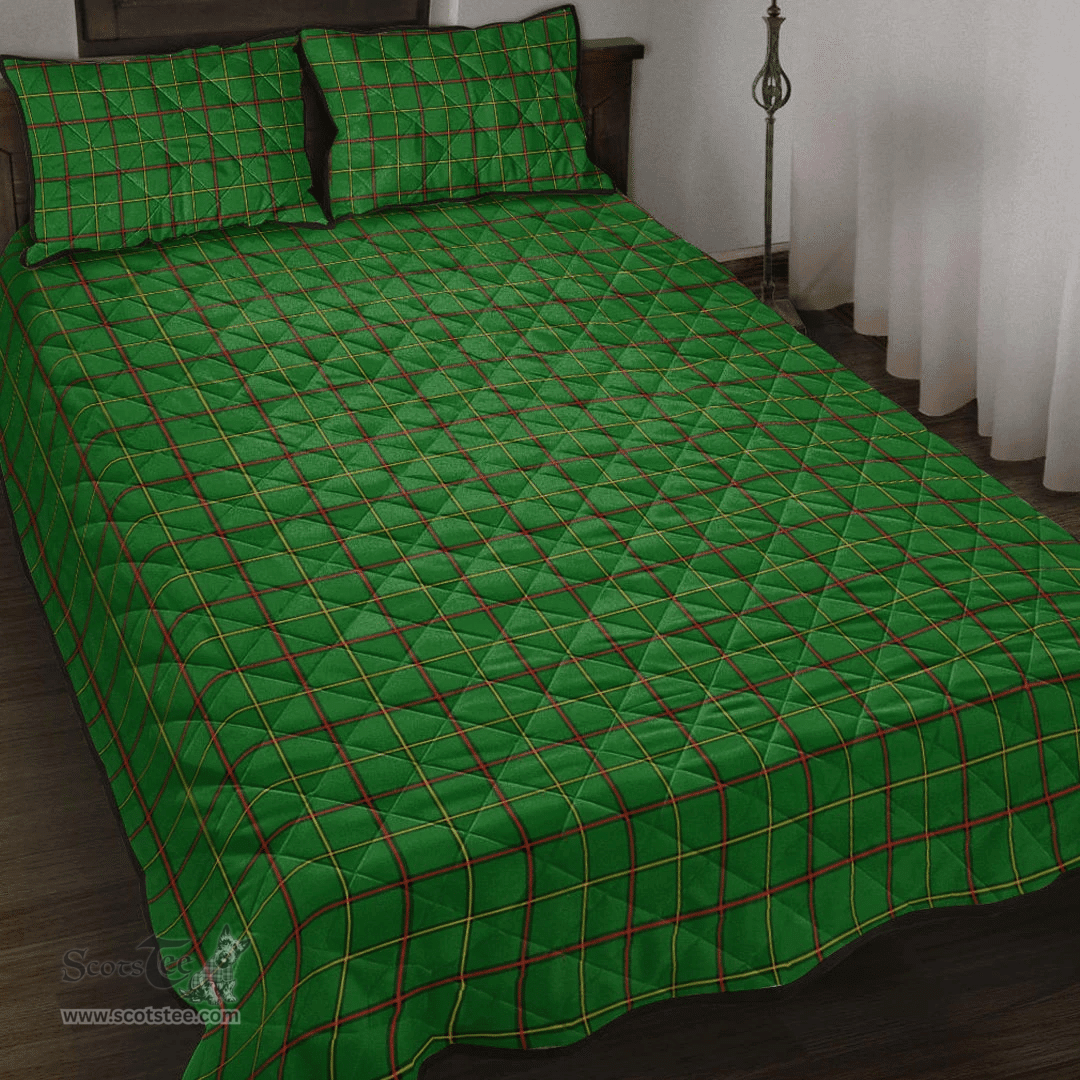 Scottish Tribe of Mar Clan Tartan Quilt Bed Set - Classic Scottish Plaid Tartan Plaid