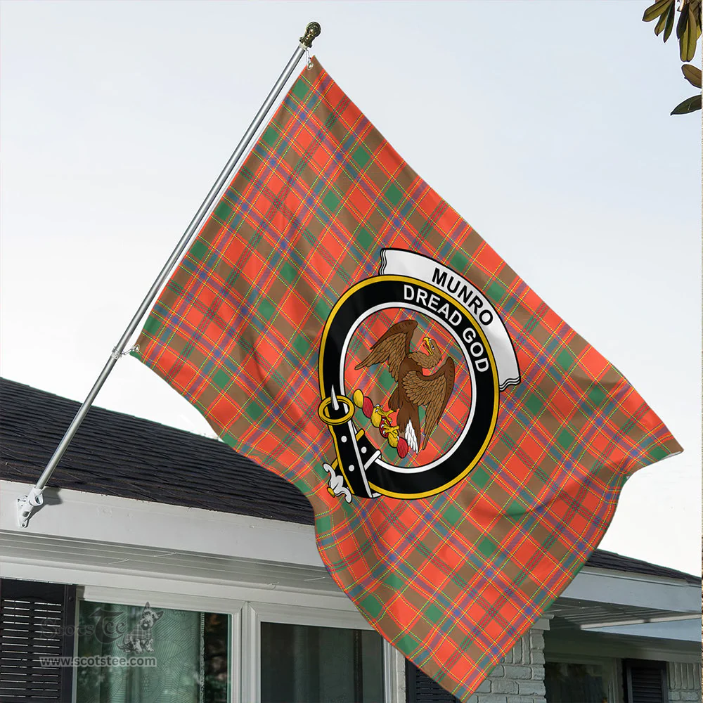 Munro Ancient Classic Crest House Flag