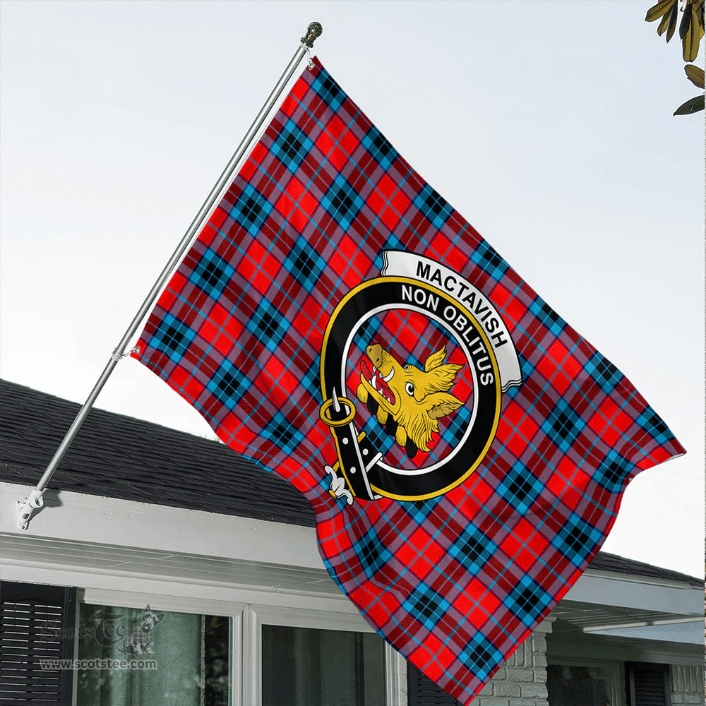 MacTavish Modern Classic Crest House Flag