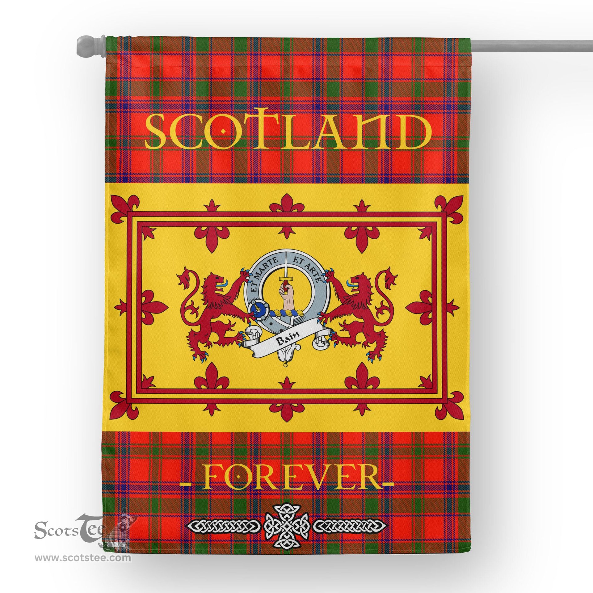 Scotstee Tartan House Flag Bain Clan Badge Tartan Garden Flag - The Lion Rampant Scotland, Tartan Garden Flag, Tartan House Flag, Tartan Flag, Crest Garden Flag, Garden Flag, Ireland Garden Flag, Family Crest, Custom Flag, Custom Garden Flag, Ireland Custom Flag, Clan Tartan Flags