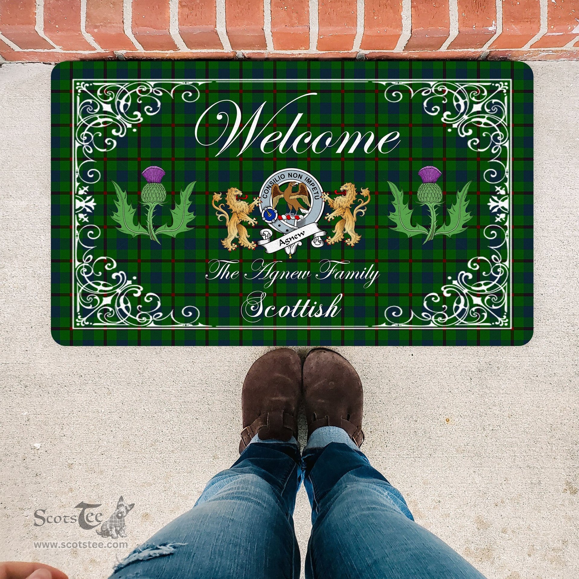 Personalized Doormat, Custom Door Mats, Welcome Mat Scottish Clan Badge Agnew Hunting Tartan Door Mat, Plaid Doormat With Thistle and Two Lion Scottish, Custom Welcome Mats, Personalized Door Mat