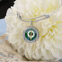 Scotstee Shop Jewelry Henderson Old Crest Clan Scotland Tartan Plaid Charm Circle Bangle Bracelet Jewelry Gift For Women
