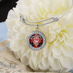 Scotstee Shop Jewelry Wallace Crest Clan Scotland Tartan Plaid Charm Circle Bangle Bracelet Jewelry Gift For Women