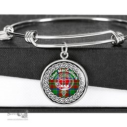 MacCullock Crest Clan Scotland Tartan Plaid Charm Circle Bangle Bracelet Jewelry Gift For Women