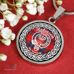 Robinson Tartan Crest Clan Scotland Tartan Plaid Circle Pendant Necklace Jewelry Gift For Women