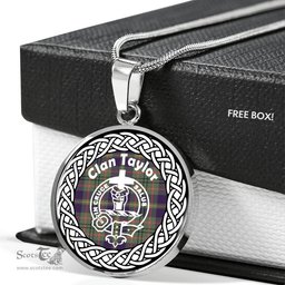 Taylor Tartan Crest Clan Scotland Tartan Plaid Circle Pendant Necklace Jewelry Gift For Women
