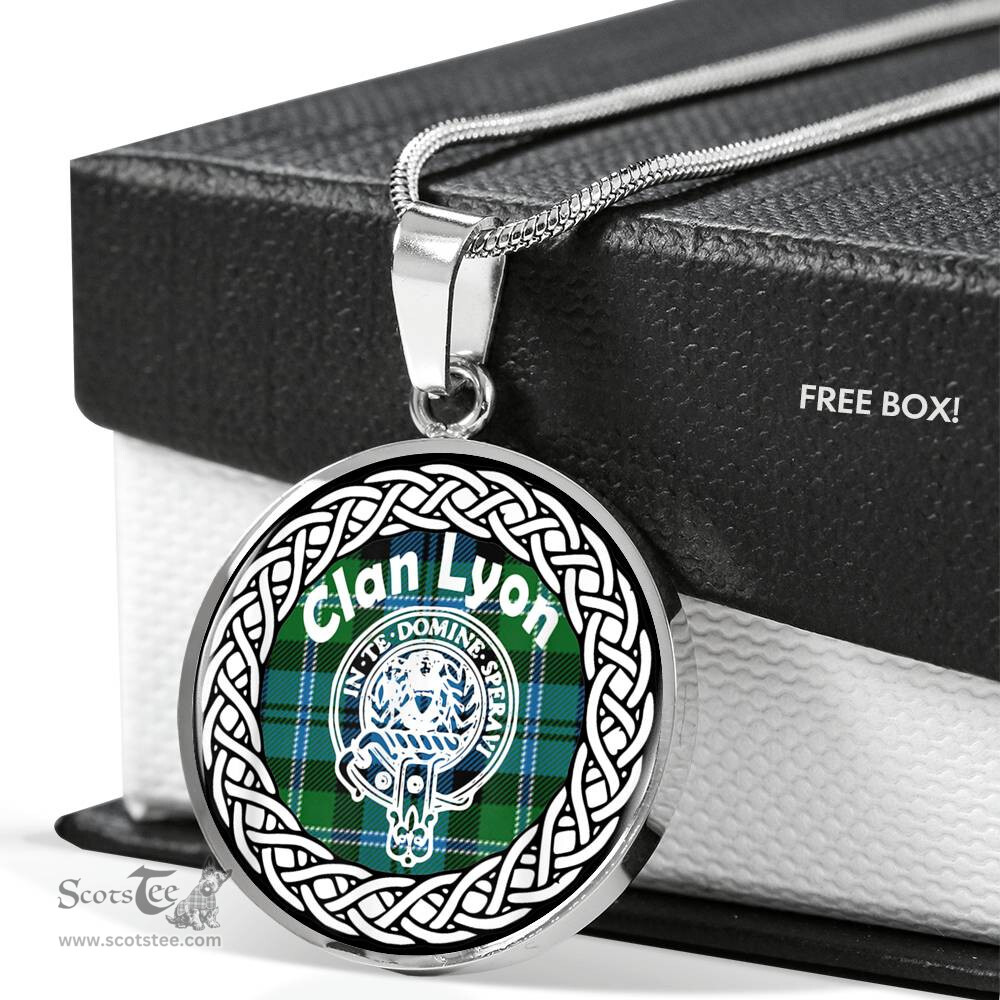 Lyon Tartan Crest Clan Scotland Tartan Plaid Circle Pendant Necklace Jewelry Gift For Women
