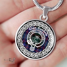 Guthrie Tartan Crest Clan Scotland Tartan Plaid Circle Pendant Necklace Jewelry Gift For Women