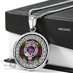 Donaldson Donald Tartan Crest Clan Scotland Tartan Plaid Circle Pendant Necklace Jewelry Gift For Women