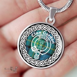 Gordon Tartan Crest Clan Scotland Tartan Plaid Circle Pendant Necklace Jewelry Gift For Women