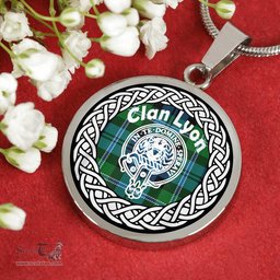Lyon Tartan Crest Clan Scotland Tartan Plaid Circle Pendant Necklace Jewelry Gift For Women