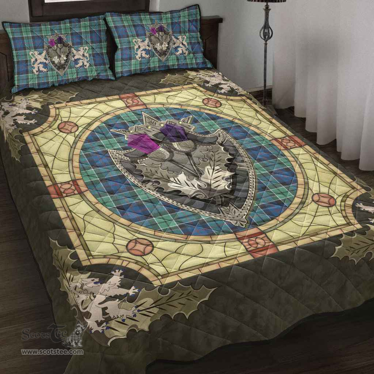Scottish Leslie Hunting Ancient Clan Tartan Quilt Bed Set - Crystal Thistle Shield
