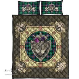 Scottish Urquhart Broad Red Ancient Clan Tartan Quilt Bed Set - Crystal Thistle Shield
