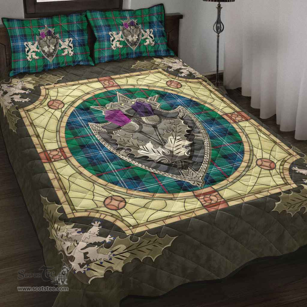 Scottish Urquhart Ancient Clan Tartan Quilt Bed Set - Crystal Thistle Shield