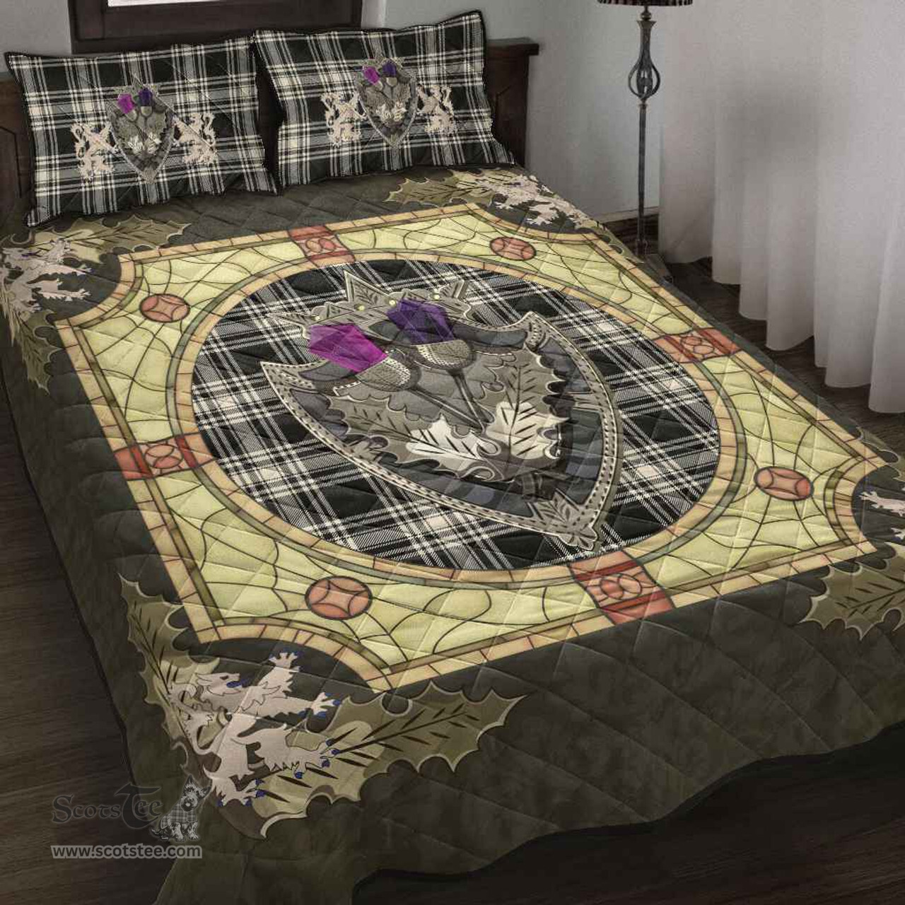 Scottish Menzies Black & White Ancient Clan Tartan Quilt Bed Set - Crystal Thistle Shield