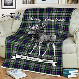 Scotstee Shop - Scotstee Shop Tartan Plaid Fleece Blankets With Moose Clan Davidson of Tulloch Dress Tartan Plaid Christmas Blanket