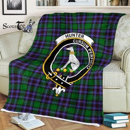 Plaid Blanket Hunter Of Peeblesshire Clan Crest Badge Tartan Blanket Scottish Green Plaid Throw Blanket - Scotstee Shop