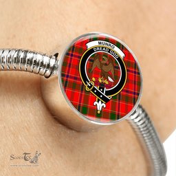 Scottish Munro Modern Clan Tartan Bracelet - Round Shape Pendant Scottish Plaid Tartan Plaid