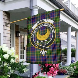 Scottish Arnott Tartan Flag with Family Crest - Tartan Garden Flag Scottish Plaid Tartan Plaid - ScotsTee - scotstee.com