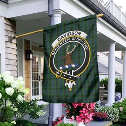 Scottish Davidson Tartan Flag with Family Crest - Tartan Garden Flag Scottish Plaid Tartan Plaid - ScotsTee - scotstee.com