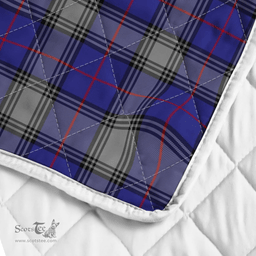 Scottish Kinnaird Clan Badge Tartan Plaid Lion Crest Premium Quilt Scottish Plaid Tartan Plaid - ScotsTee - scotstee.com