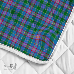 Scottish Pitcairn Clan Badge Tartan Plaid Lion Crest Premium Quilt Scottish Plaid Tartan Plaid - ScotsTee - scotstee.com