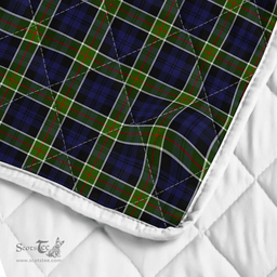 Scottish Colquhoun Clan Badge Tartan Plaid Lion Crest Premium Quilt Scottish Plaid Tartan Plaid - ScotsTee - scotstee.com
