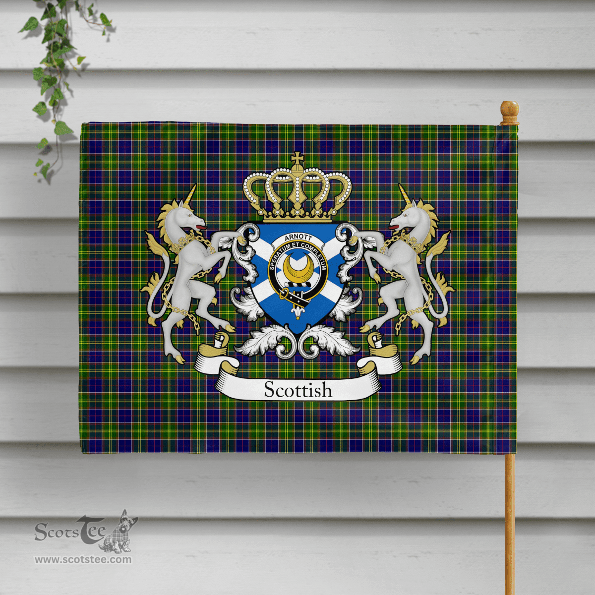 Scottish Arnott Clan Badge Tartan Coat of Arm Garden Flag - Tartan Plaid Flags Scottish Plaid Tartan Plaid - ScotsTee - scotstee.com
